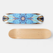 Psychedelisch Kaleidoskop Blume Blau und Orange Skateboard (Horizontal)