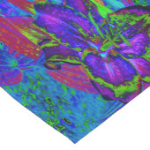 Psychedelisch Lila und Limettengrüne Lily-Blume Kurzer Tischläufer (Ecke)