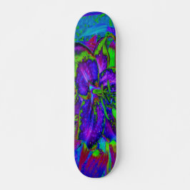Psychedelisch Lila und Limettengrüne Lily-Blume Skateboard