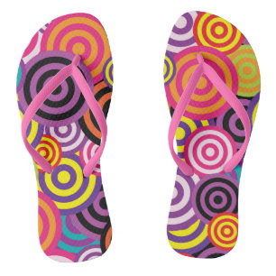 Psychedelisch Retro 60er Spirals Circles Design Badesandalen