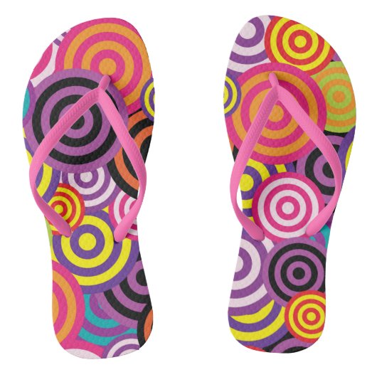 Psychedelisch Retro 60er Spirals Circles Design Badesandalen (Fußbett)