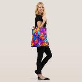 Psychedelische Blume Artwork Tasche (Am Model)