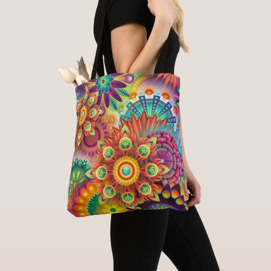 Psychedelische Blume auf Tasche (Von Nahem)