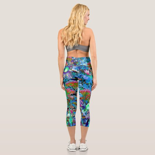 Psychedelische Blume Lila und Kalkgrün Capri Leggings (Rückseite)