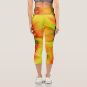 Psychedelische Farben Modernes Abstraktes Fraktal Capri Leggings (Rückseite)