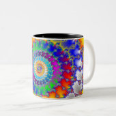Psychedelische Fraktal-Spiralen Zweifarbige Tasse (VorderseiteRechts)