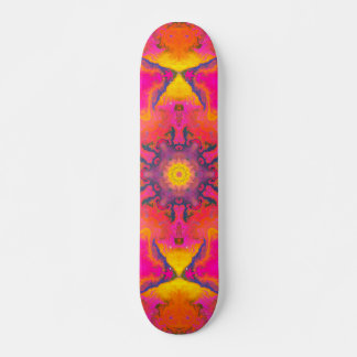 Psychedelische Hippie-Blume Rosa Lila und gelb Skateboard