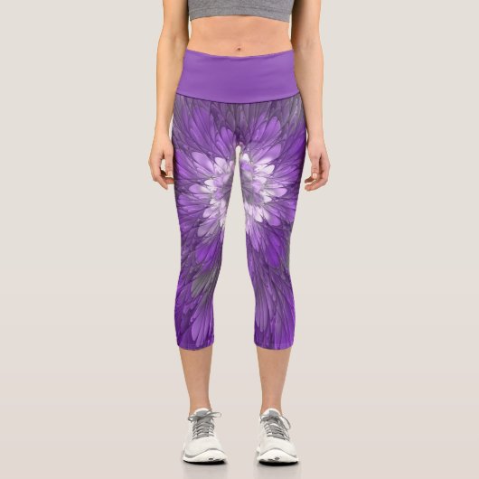 Psychedelische Lila Blume Abstraktes Fraktal Kunst Capri Leggings (Vorderseite)