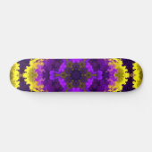 Psychedelische Mandala-Blume Gelb und Lila Skateboard (Horizontal)