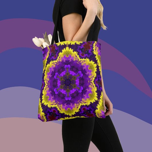 Psychedelische Mandala-Blume Gelb und Lila Tasche