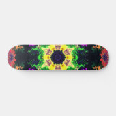 Psychedelische Mandala Blume Grün Lila und Gelb Skateboard (Horizontal)