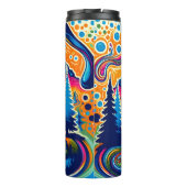Psychedelischer Golfplatz in den Bergen Thermosbecher (Rückseite)