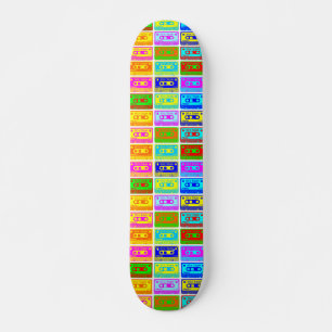 Psychedelischer Mix-Tape-Pop Skateboard