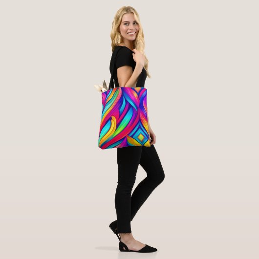 Psychedelischer Regenbogen-Vortex Tasche (Am Model)