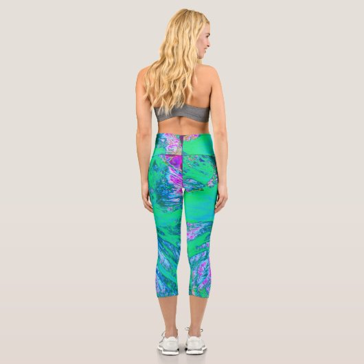 Psychedelischer Retro-Grün- und Hot-Pink-Hibisken Capri Leggings (Rückseite)