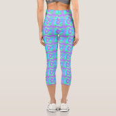 Psychedelisches afrikanisches Patchwork: Green Lil Capri Leggings (Rückseite)