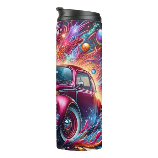 Psychedelisches Auto in einer Explosion der Farbe Thermosbecher (Nach rechts gedreht)