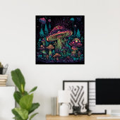 Psychedelisches Pilzglühen in Dunkelheit Poster (Heimbüro)