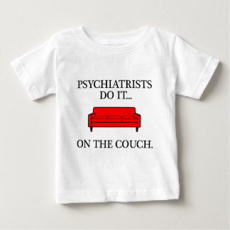 Psychiater tun es... auf dem Sofa. Baby T-shirt