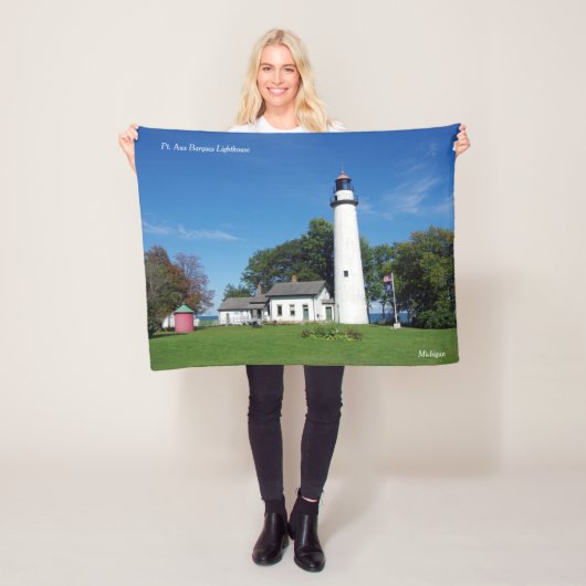 Pt Aux Barques Lighthouse Fleece Decke (Beispiel)