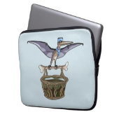 Pteranodon trägt einen Korb Laptopschutzhülle (Vorderseite Links)