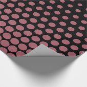 Puce Polka Dot Modern Black Geschenkpapier (Ecke)