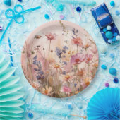 Puderrosa Hintergrund mit Wildblumen Pappteller (Party)
