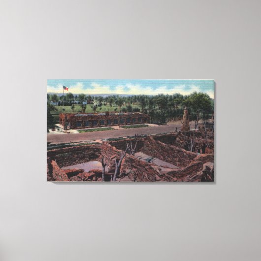 Pueblo, Colorado - Bird House & Animal Leinwanddruck (Vorderseite)