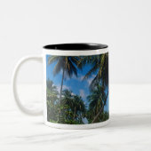 Puerto Rico, Isla Verde, Palmen. Zweifarbige Tasse (Links)
