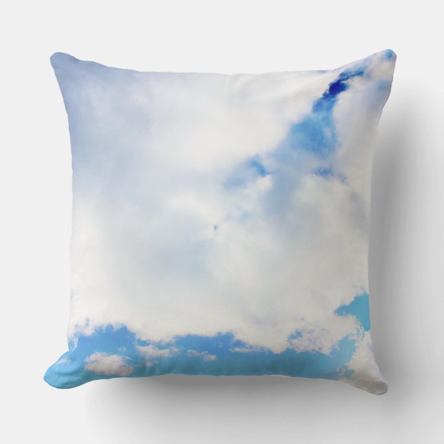 Puffy White Clouds und Blue Sky Kissen (Vorderseite)