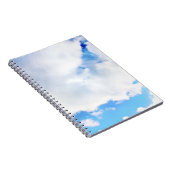 Puffy White Clouds und Blue Sky Notizblock (Rechte Seite)