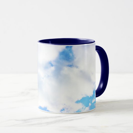 Puffy White Clouds und Blue Sky Tasse (VorderseiteRechts)