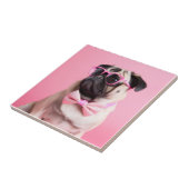 pug dog wearing bow fliese (Seite)