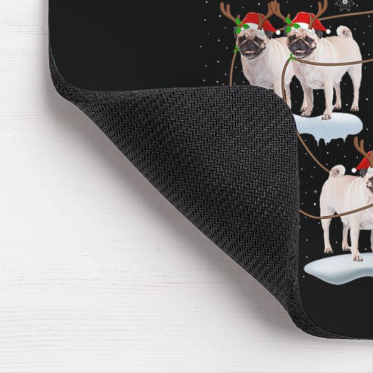 Pug Dogs Santa Sleigh Flying Funny Magical Christm Mousepad (Ecke)