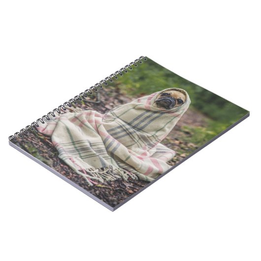 Pug in a Blanket Spiral Notebook Notizblock (Linke Seite)