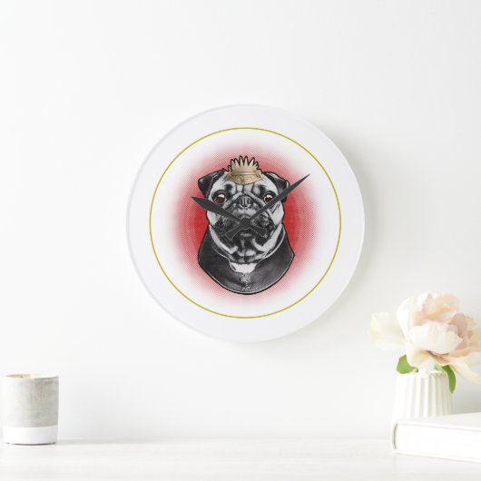 Pug Majesty  Große Wanduhr (Zuhause)