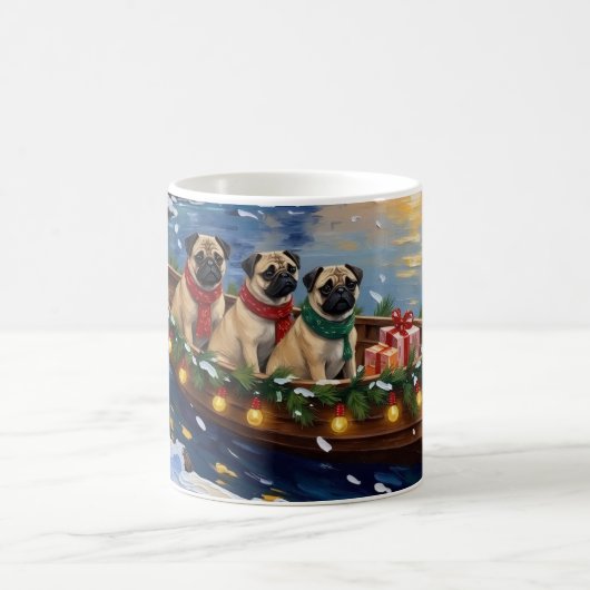 Pug-Weihnachtsboot-Feiertag Kaffeetasse (Mittel)