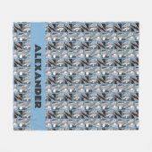 Pulver Blaue Lacrosse Blöcke von Sticks und Balls Fleecedecke (Vorderseite (Horizontal))