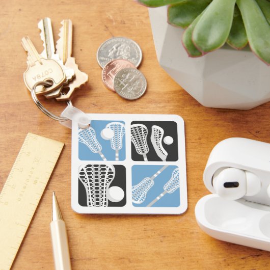 Pulver Blaue Lacrosse Blöcke von Sticks und Balls Schlüsselanhänger (Schreibtisch)