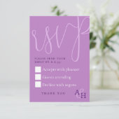 Pum Lila Calligraphy Script Wedding RSVP Card (Stehend Vorderseite)