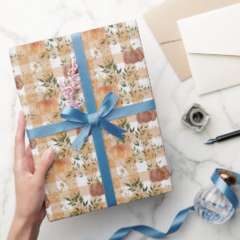 Pumpen auf Orange- und Weißpapier für Karos Geschenkpapier