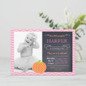 Pumpkhalkboard Geburtstag Einladungen (Stehend Vorderseite)