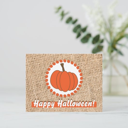 Pumpkin auf Burlap Halloween Postkarte (Stehend Vorderseite)