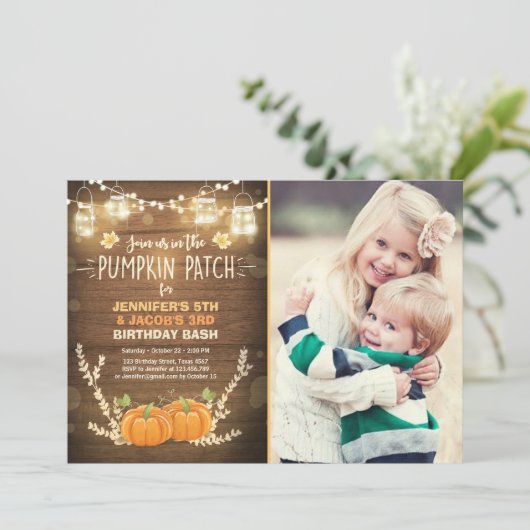 Pumpkin Birthday Einladung Patch Twins Fall (Stehend Vorderseite)