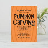 Pumpkin Carving Orange und Schwarzes Halloween-Par Einladung (Stehend Vorderseite)