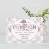 Pumpkin fallen Babydusche Gingham Confetti lila Einladung (Stehend Vorderseite)