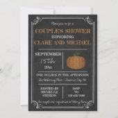 Pumpkin Halloween Orange Couple's Dusche Einladung (Vorderseite)