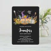 Pumpkin House mit Ghost & Bats Geburtstag Einladung (Stehend Vorderseite)