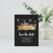 Pumpkin House mit Ghost & Bats Halloween Einladungspostkarte (Stehend Vorderseite)