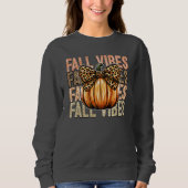 Pumpkin Leopard Bow Fall Vibes Sweatshirt (Vorderseite)